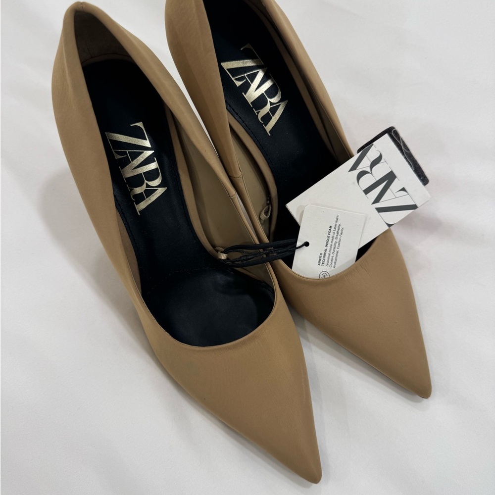 Zara Women's Classic Tan Heels